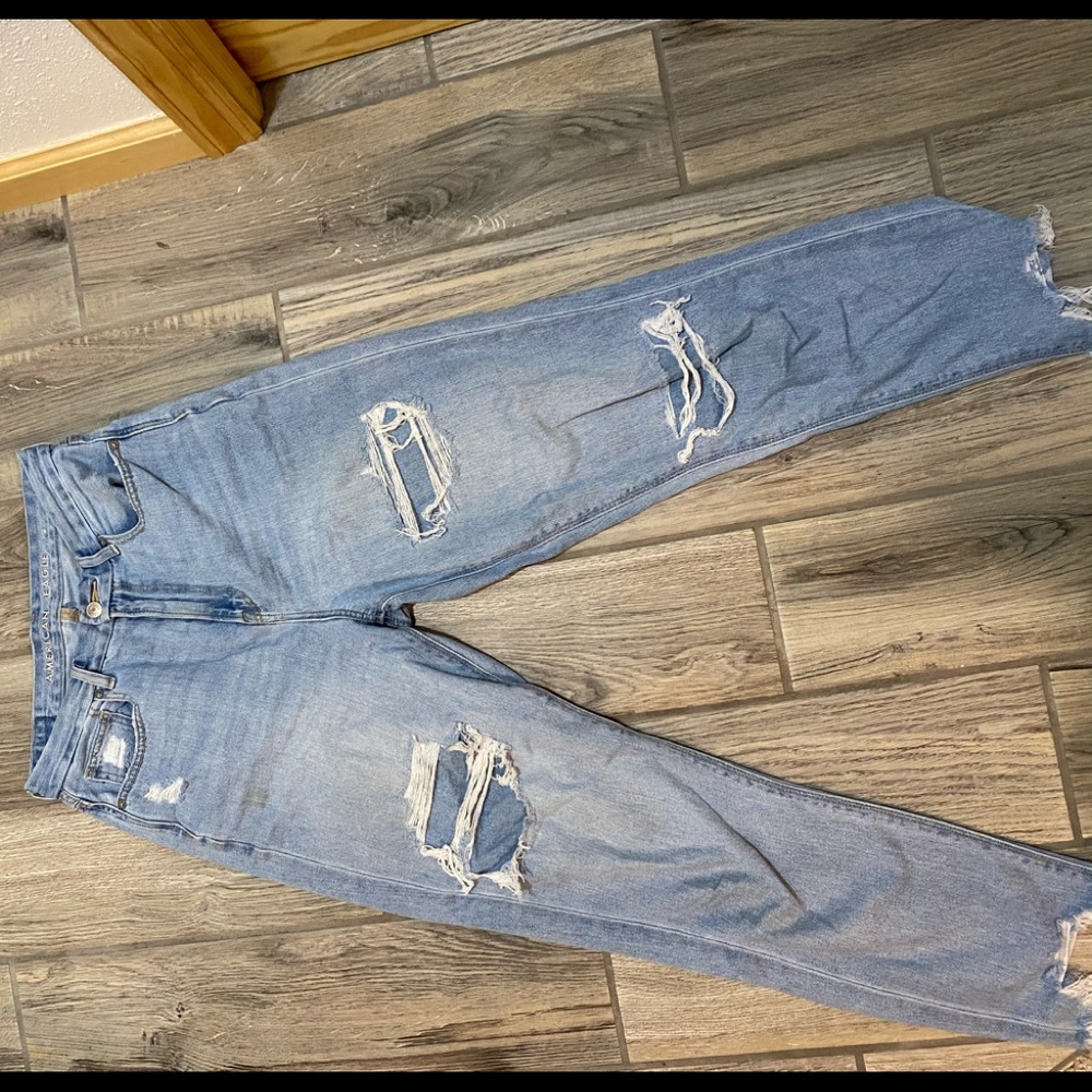 AE Curvy Mom Jean
